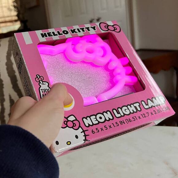 Sanrio Hello Kitty Silhouette Neon Light Lamp - Picture 7 of 8